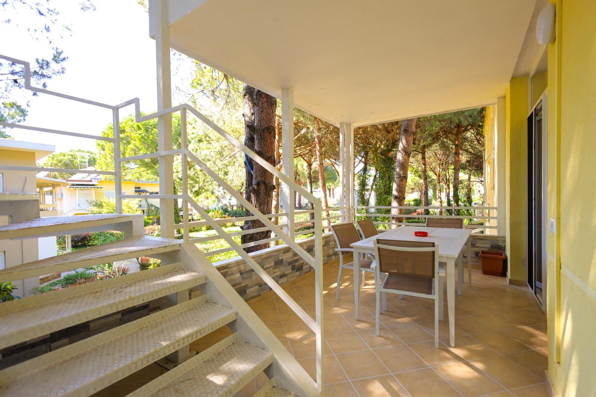 Grandstay Villa Perla Resort Durrës Exterior foto